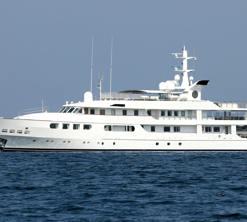 magna grecia yacht owner